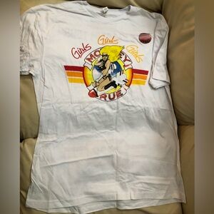 NWOT Motley Crue 2022 the stadium tour t shirt